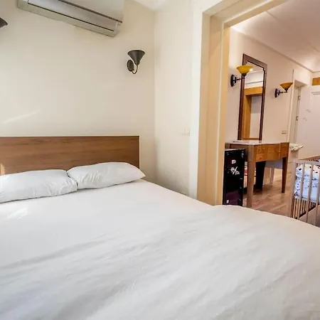Διαμέρισμα Spacious Apartment, 1-min To Taksim Square