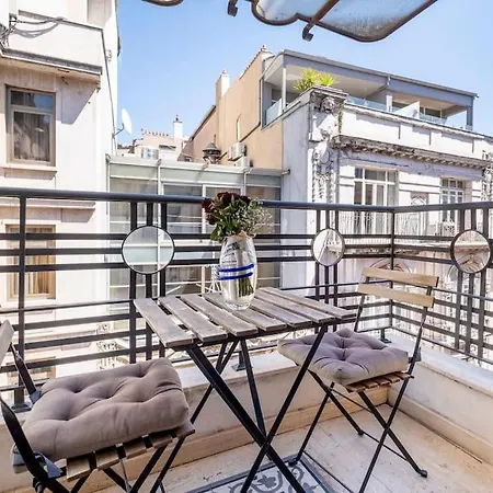 Διαμέρισμα Spacious Apartment, 1-min To Taksim Square *