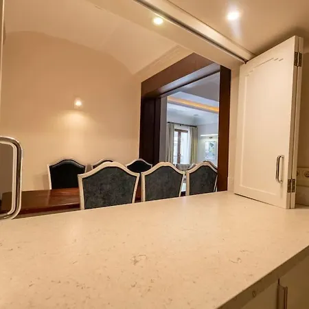 아파트 Spacious Apartment, 1-min To Taksim Square
